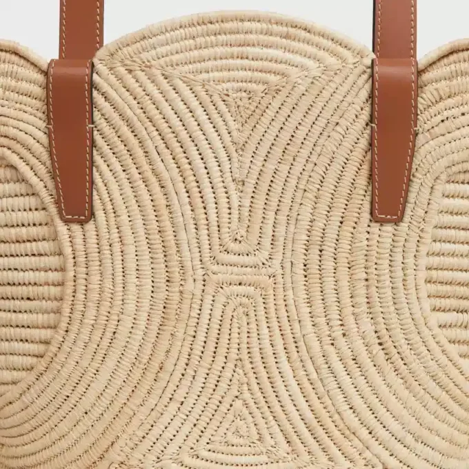 Celine Classic Panier Small gevlochten Triomphe van raffia en kalfsleer
