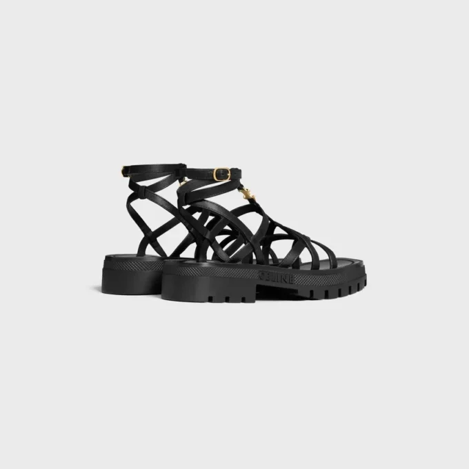 CELINE – Clea Triomphe sandalen met bandjes van kalfsleer – plantaardig gelooid