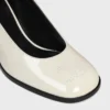 CELINE Lily geperforeerde Triomphe-babyschoenen van gelakt kalfsleer
