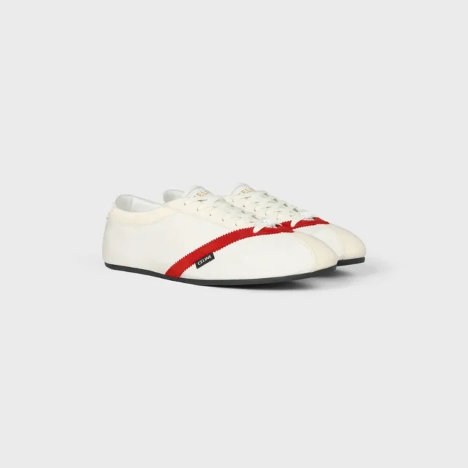 De platte sneaker in grosgrain, fluweel, suède geitenleer en lamsleer
