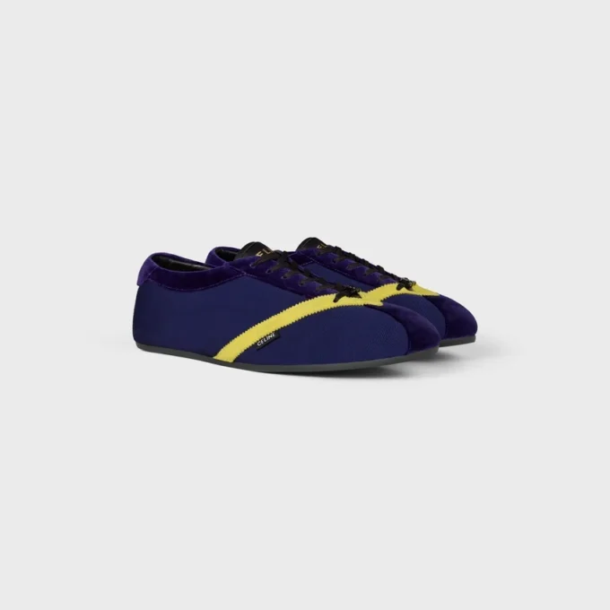 De platte sneaker in grosgrain, fluweel, suède kalfsleer en lamsleer