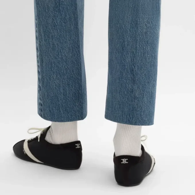 De platte sneaker in grosgrain, fluweel, suède kalfsleer en lamsleer