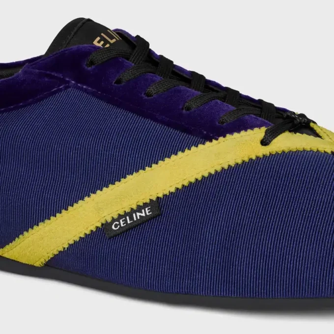 De platte sneaker in grosgrain, fluweel, suède kalfsleer en lamsleer