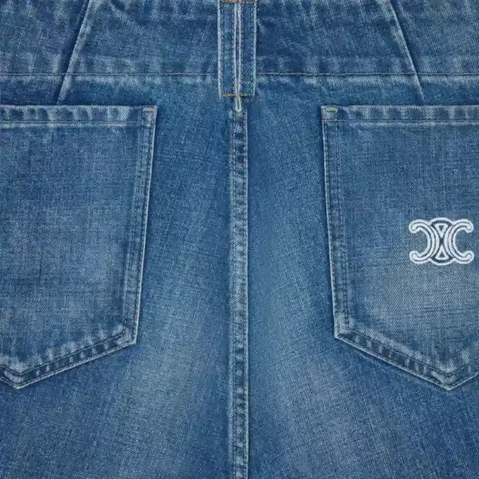 Flare-jeans 002 van lichtgewicht katoenen denim