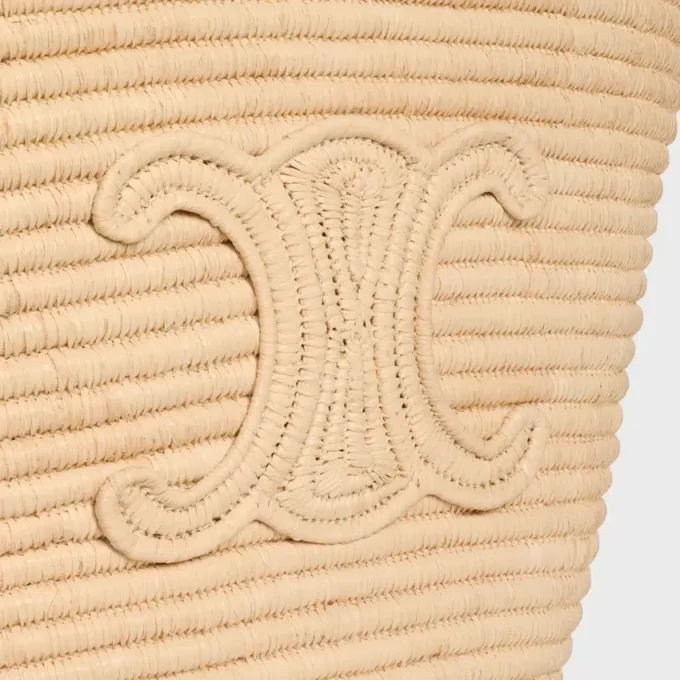Gevlochten panier van raffia
