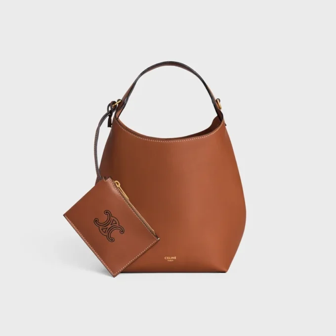 Kleine hobo van soepel, glad kalfsleer