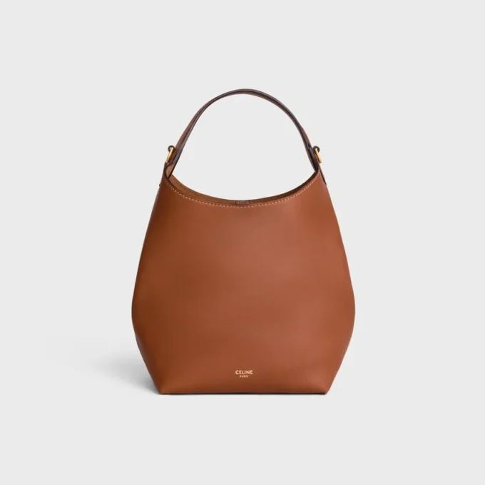 Kleine hobo van soepel, glad kalfsleer