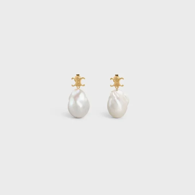 Les Perles CELINE Baroque oorbellen van messing met gouden afwerking en gekweekte parels
