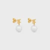 Les Perles CELINE Oorbellen van messing met gouden afwerking en parels van hars