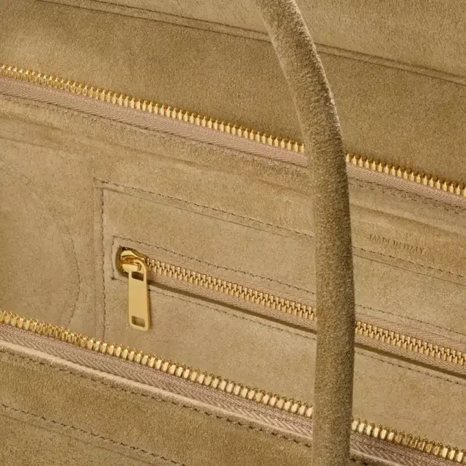 Luggage van suède kalfsleer