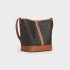 Middelgrote bucket in Triomphe Canvas en kalfsleer