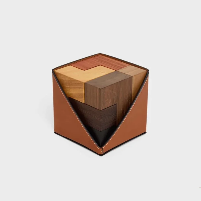 Puzzelkubus in houten en natuurlijk kalfsleren etui