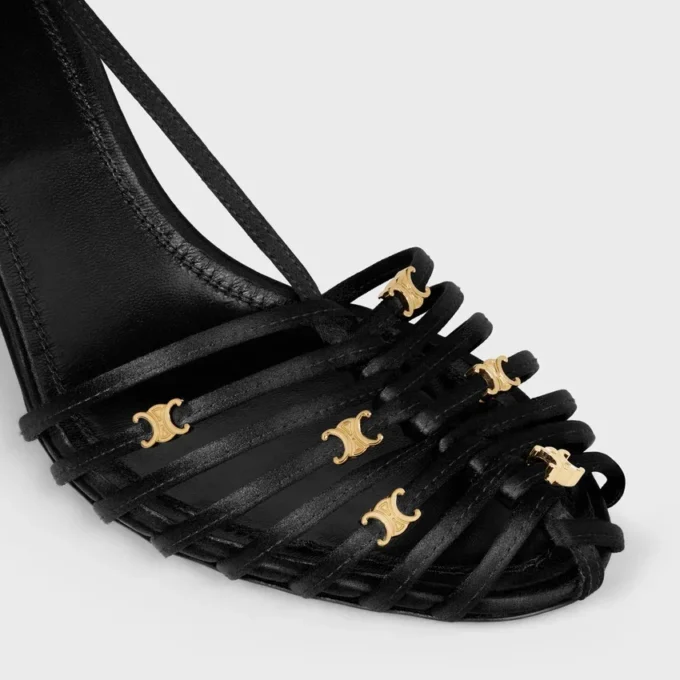 Sandalen met kooihak in satijn