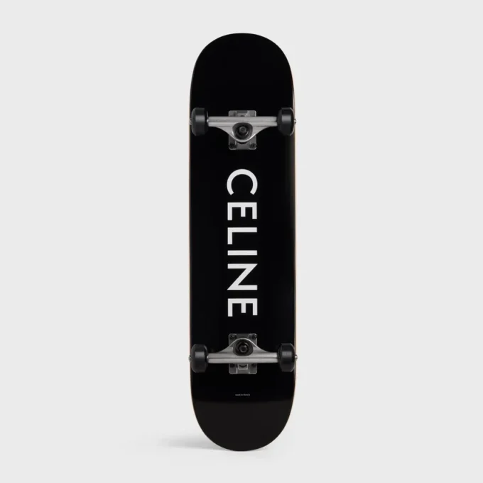 Skateboard met CELINE-logo