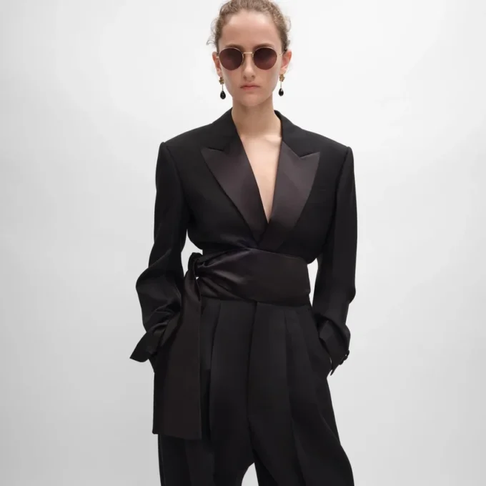 Spencer-smokingjasje van wollen gabardine