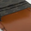 Telefoonhoesje met klep van Triomphe Canvas en kalfsleer