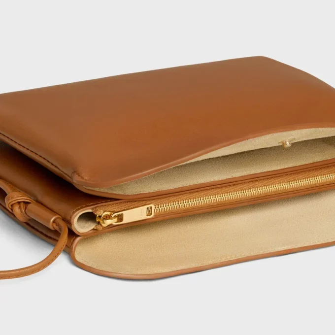 Trio Flap in glad lamsleer