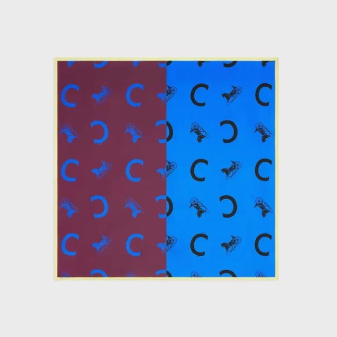 Vierkant in zijden twill